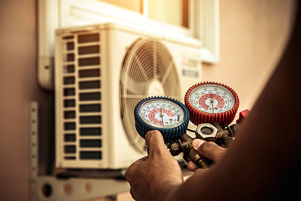 Professional Hvac technician working in Granville, OH
